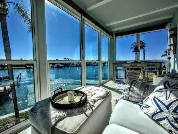 The Colonnades, 1351 Bayshore Dr #208, Fort Pierce, Florida 34949, image 2