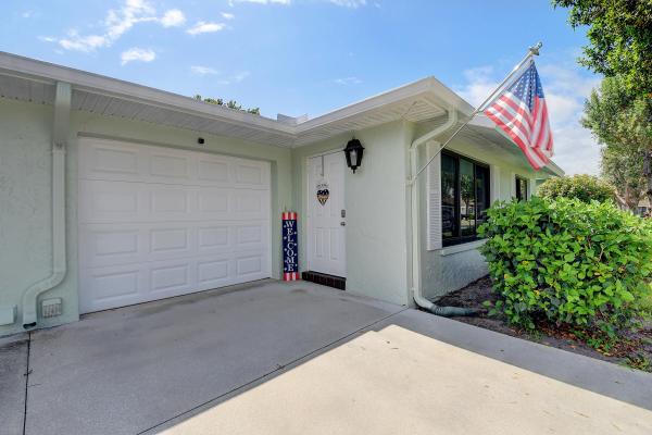Bent Tree Villas East, 9950 Ligustrum Tree Way #B, Boynton Beach, Florida 33436, image 2
