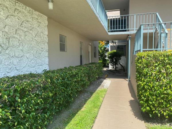 Oxford At Century Village, 116 Oxford 200, West Palm Beach, Florida 33417, image 1