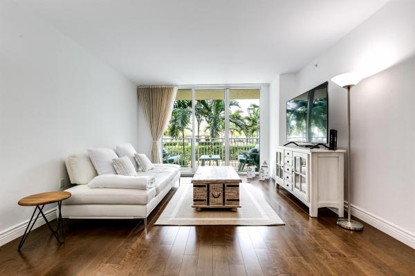 Palmetto Place, 99 SE Mizner Blvd #724, Boca Raton, Florida 33432, image 1
