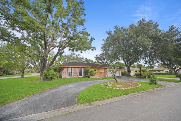 Deer Run Springs, 10395 NW 42nd Dr, Coral Springs, Florida 33065, image 1
