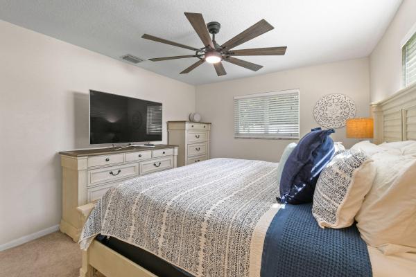 Hypoluxo Village, 6698 Riparian Rd, Lake Worth, Florida 33462, image 1