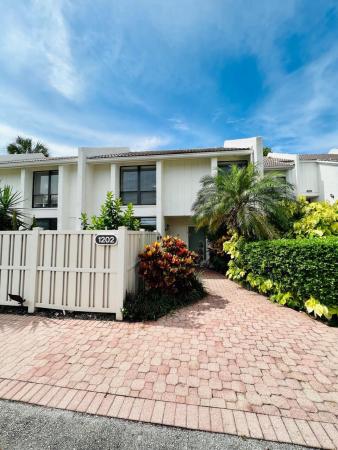 Bridgewood Townhouses At Boca West Country Club, 1202 Bridgewood Pl, Boca Raton, Florida 33434, image 1