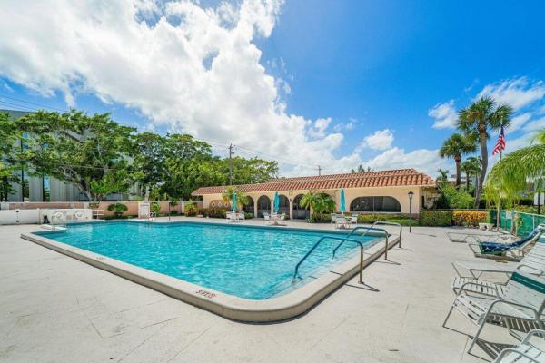 Boca Verde East, 400 NE 20th St #B215, Boca Raton, Florida 33431, image 2