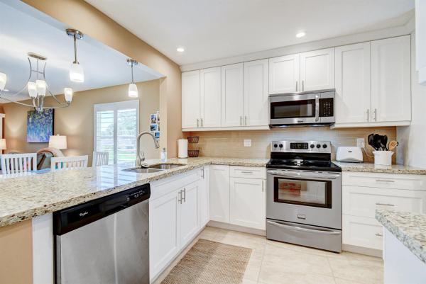 Lago Del Rey, 2700 Fiore Way Way #215, Delray Beach, Florida 33445, image 1