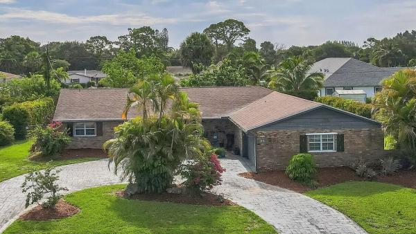 Palm Beach National Golf & Country Club Estates, 3118 Medinah Cir, Lake Worth Beach, Florida 33467, image 1