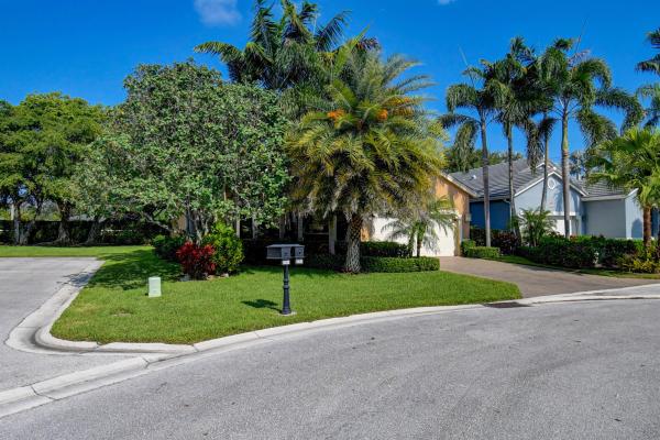 Lexington Lakes, 10020 Lexington Cir, Boynton Beach, Florida 33436, image 1