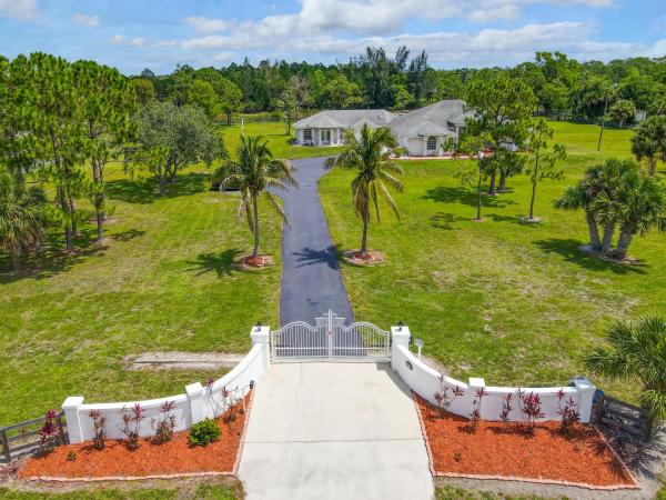 Fox Trail, 17467 Fox Trail Ln, Loxahatchee, Florida 33470, image 1