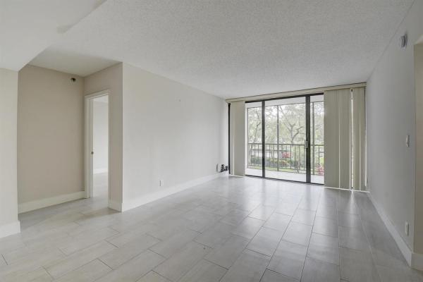 Lakewood Midrise At Boca West Country Club, 7786 Lakeside Blvd #623, Boca Raton, Florida 33434, image 1