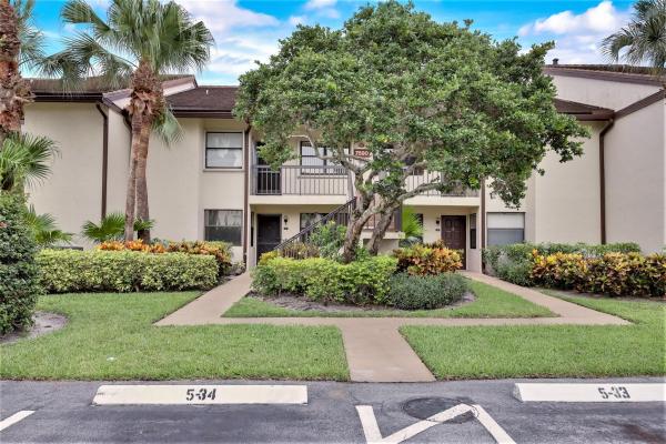 Lucerne Pointe, 7590 Tahiti Ln #103, Lake Worth Beach, Florida 33467, image 1