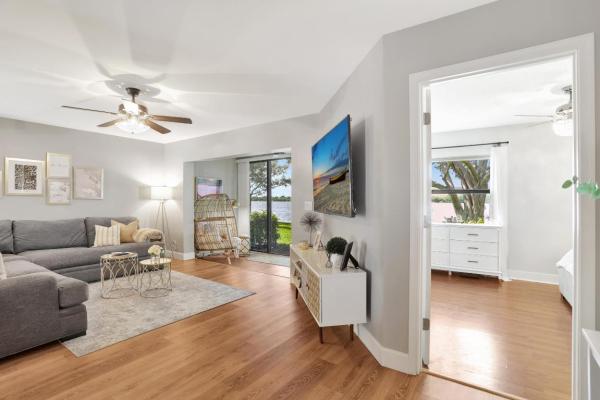 Republic Square, 607 Republic Ct, Deerfield Beach, Florida 33442, image 1