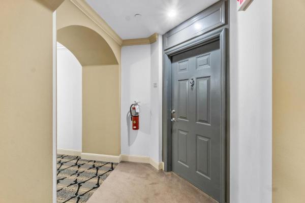 Boca Grand, 233 S Federal Hwy #317, Boca Raton, Florida 33432, image 1