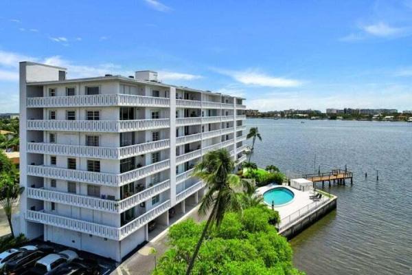 South Sea Islander, 231 E Lantana Rd #304, Lantana, Florida 33462, image 1