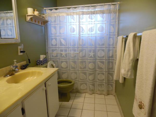 Fernley 2 At Cresthaven Townhomes, 5725 Fernley Dr E #39, West Palm Beach, Florida 33415, image 3
