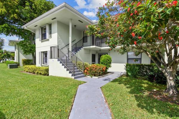 Sabal Ridge, 301 Sabal Ridge Cir #A, Palm Beach Gardens, Florida 33418, image 1