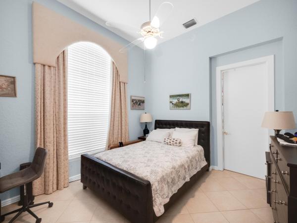 Windward Cove, 106 Windward Dr, Palm Beach Gardens, Florida 33418, image 2