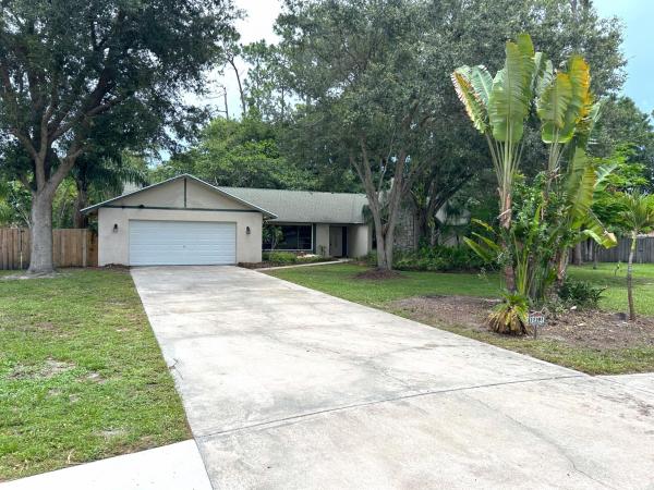 Pinewood East 2 Of Wellington, 12191 Branding Iron Ct, Wellington, Florida 33414, image 1
