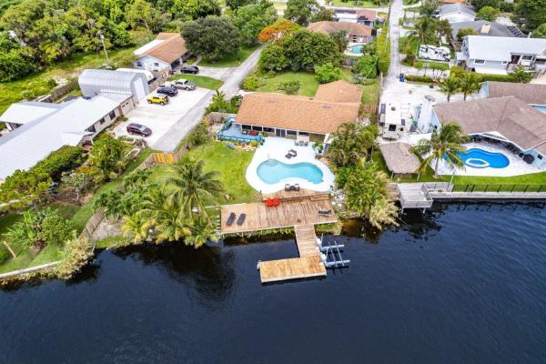 Lanair Park, 2391 Allen Ct, Lake Worth Beach, Florida 33462, image 1