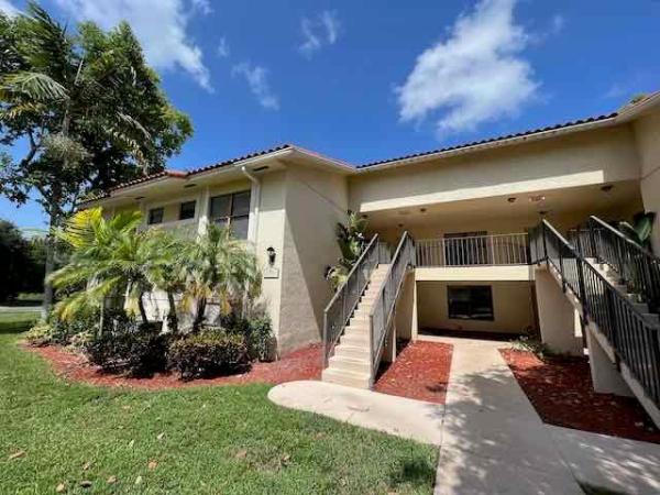 Palm Beach Place, 1700 Windorah Way #E, West Palm Beach, Florida 33417, image 1