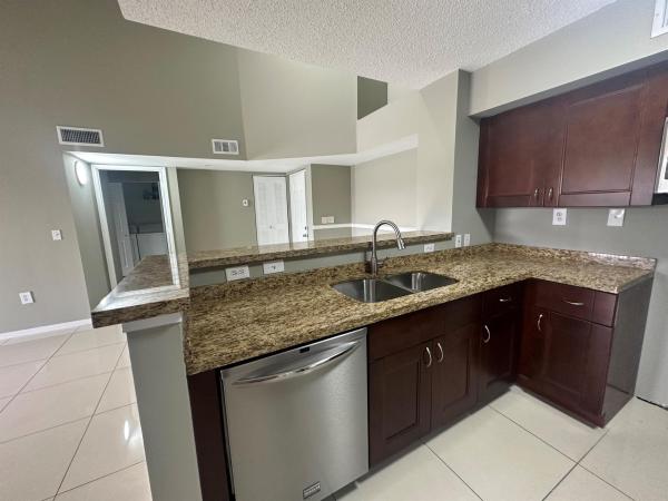 St Andrews At Boynton Beach, 7912 Sonoma Springs Cir #304, Lake Worth Beach, Florida 33463, image 1