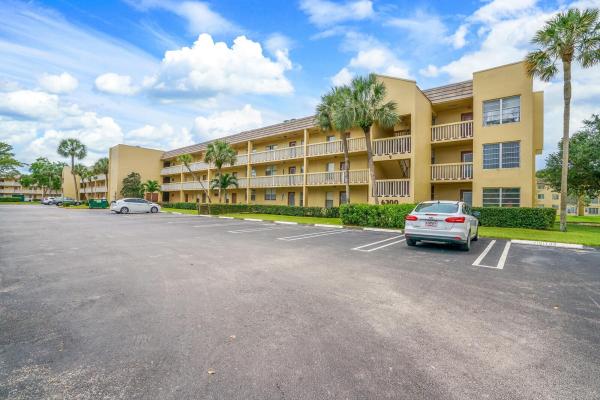 Bermuda Club, 6300 NW 62nd St #308, Tamarac, Florida 33319, image 1