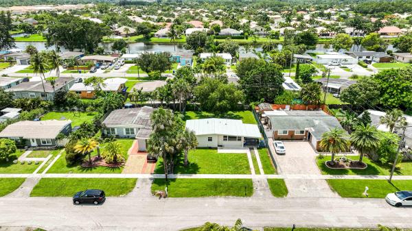 Palm Beach Colony, 765 Orchid Dr, Royal Palm Beach, Florida 33411, image 2