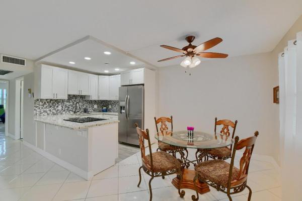 Guildford At Century Village, 3017 Guildford A, Boca Raton, Florida 33434, image 1