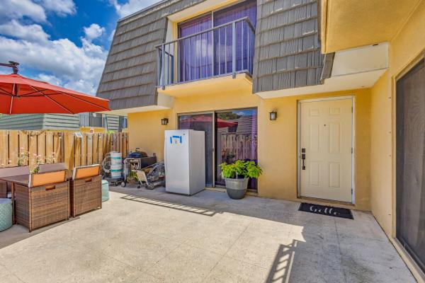 Village Of Sandalwood Lakes, 4118 41st Way, West Palm Beach, Florida 33407, image 1