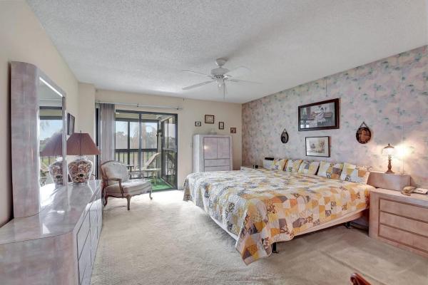 Huntington Towers, 7360 S Oriole Blvd #305, Delray Beach, Florida 33446, image 3