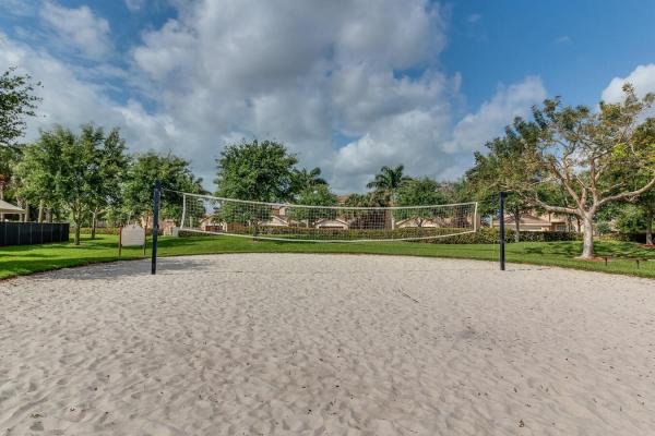 Greystone, 10796 Bitternut Hickory Ln, Boynton Beach, Florida 33437, image 2