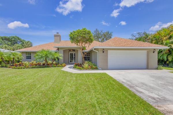 Square Lake, 8784 N Virginia Ave, Palm Beach Gardens, Florida 33418, image 1