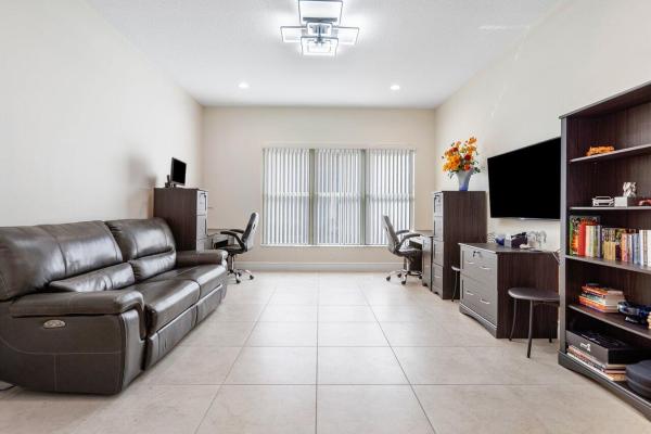 Berkeley, 11800 Windy Forest Way, Boca Raton, Florida 33498, image 2