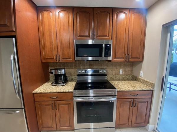 Sun Terrace At Lake Catherine, 3301 Lakemont Ct, Palm Beach Gardens, Florida 33403, image 2