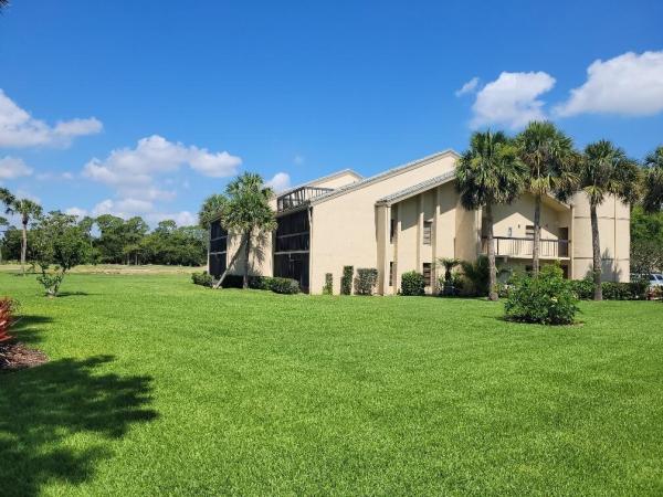 Quail Run Village, 9440 Meadowood 105th Dr #105, Fort Pierce, Florida 34950, image 1