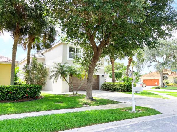 Bay Meadow Village, 6667 Remington Pl, Lake Worth Beach, Florida 33463, image 1