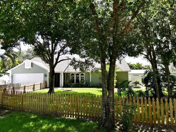 Sorora, 905 Osceola Dr, Fort Pierce, Florida 34982, image 1