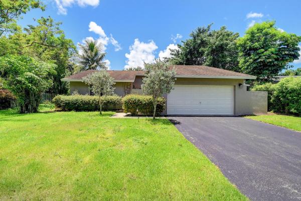 Saddlebrook, 9555 Saddlebrook Dr, Boca Raton, Florida 33496, image 1