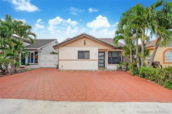 Alameda Jardins, 2693 W 73rd Pl, Hialeah, Florida 33016, image 1