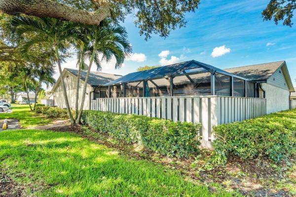 1433 Captains Walk #18a, Fort Pierce, Florida 34950, image 1