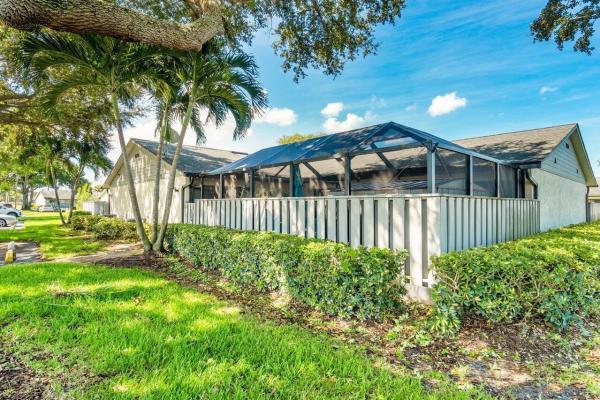 1433 Captains Walk #18a, Fort Pierce, Florida 34950, image 1