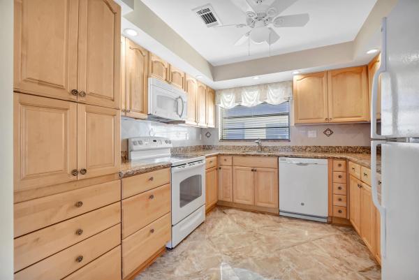 Capri At Kings Point, 84 Capri B, Delray Beach, Florida 33484, image 1