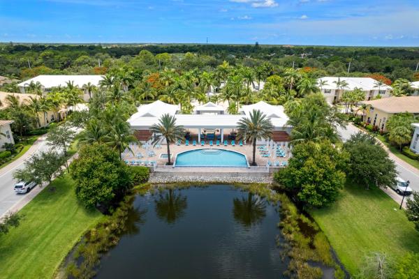 Hampton Cay, 1115 Piccadilly St, Palm Beach Gardens, Florida 33418, image 2