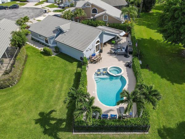 Beaconwood Village At Lacuna, 8088 Covington Ct, Lake Worth Beach, Florida 33467, image 1