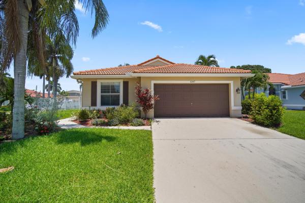 Turnbury Village, 6347 Dornich Ln, Lake Worth Beach, Florida 33463, image 1