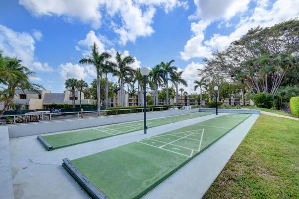 Boca Bayou, 22 Royal Palm Way #2040, Boca Raton, Florida 33432, image 2