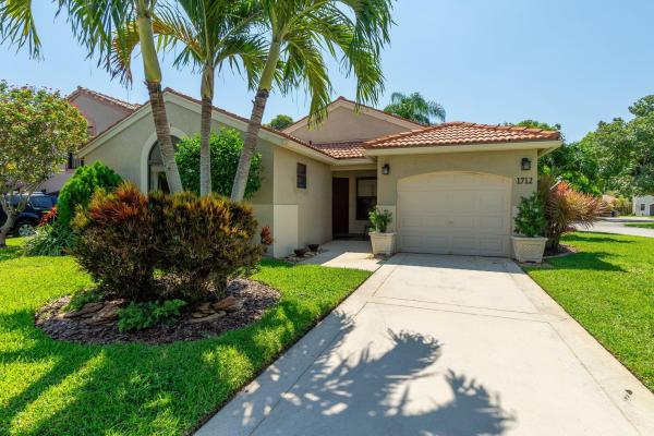 Wellington Lakes, 1712 Shoreside Cir, Wellington, Florida 33414, image 1