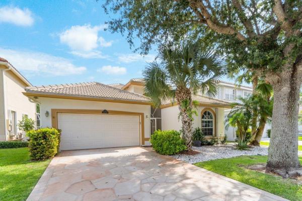 Bay Meadow Village, 6155 Astoria Dr, Lake Worth Beach, Florida 33463, image 1