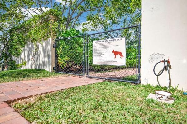Harbour Isle West, 35 Harbour Isle Dr #206, Fort Pierce, Florida 34949, image 2