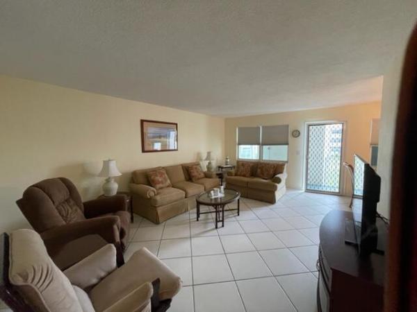 Sterling Village, 350 Horizons E #206, Boynton Beach, Florida 33435, image 2