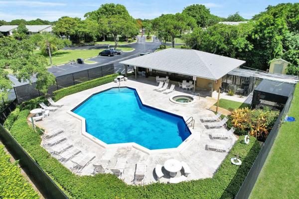 Tivoli Trace, 655 Trace Cir #102, Deerfield Beach, Florida 33441, image 2
